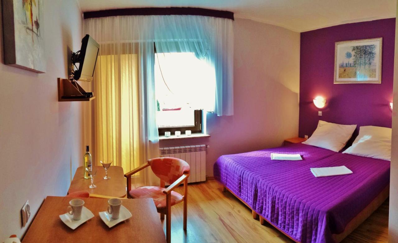 Pokoje Goscinne Jantar Łukęcin Extérieur photo