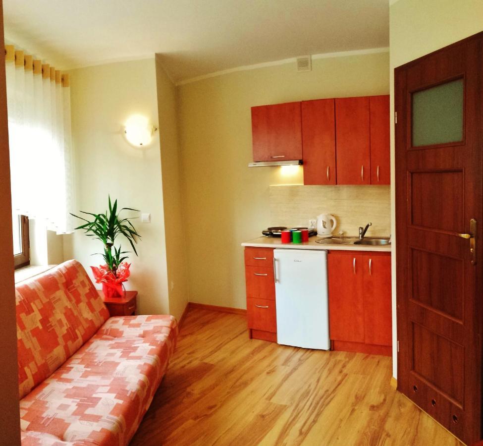 Pokoje Goscinne Jantar Łukęcin Extérieur photo