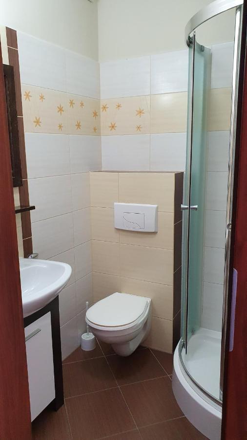 Pokoje Goscinne Jantar Łukęcin Extérieur photo